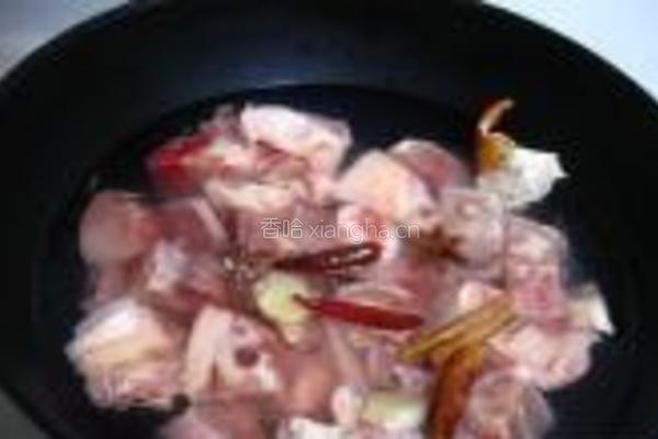 竹笋土豆烧鸡块的做法图解4
