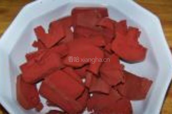 清肺黄豆烧猪红的做法图解2