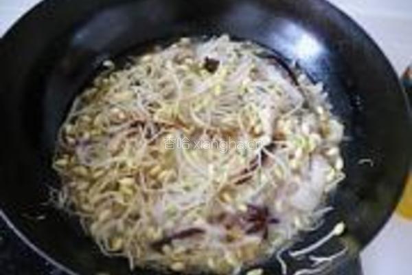 豆芽炖粉丝的做法图解10