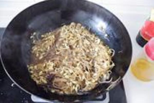 豆芽炖粉丝的做法图解12