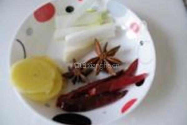 豆芽炖粉丝的做法图解3