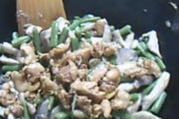 芸豆平菇鸡块的做法图解9