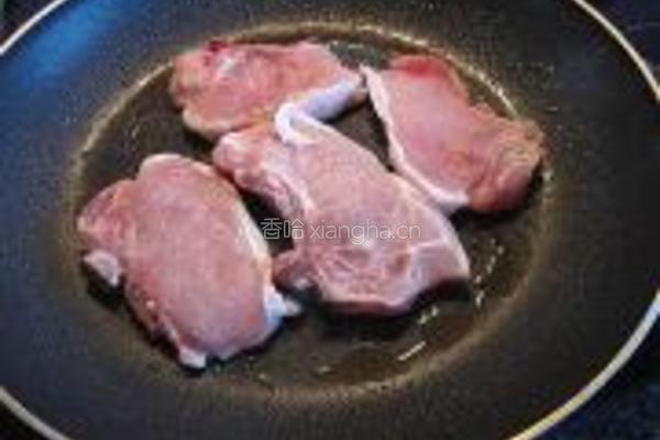 蒜蓉煎猪排的做法图解3