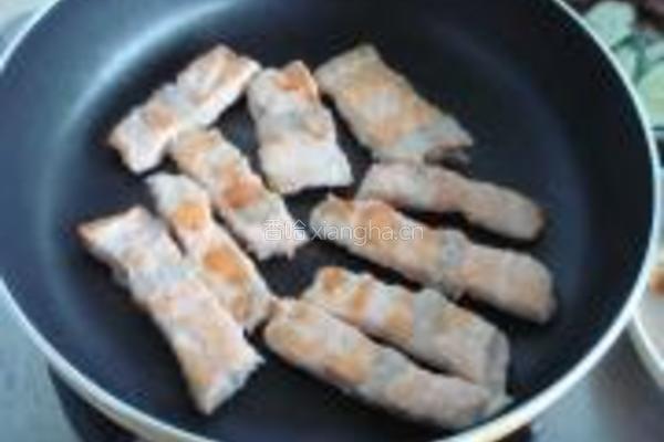 干煎三文鱼腩的做法图解4