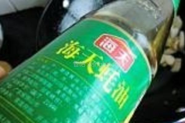 蚝油莴笋炒鸡腿菇的做法图解8