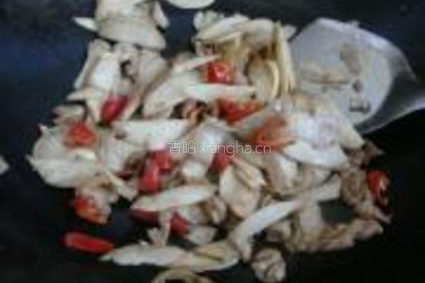 茭白炒鸡胸脯的做法图解7