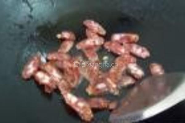 蚕豆红椒炒腊肠的做法图解4