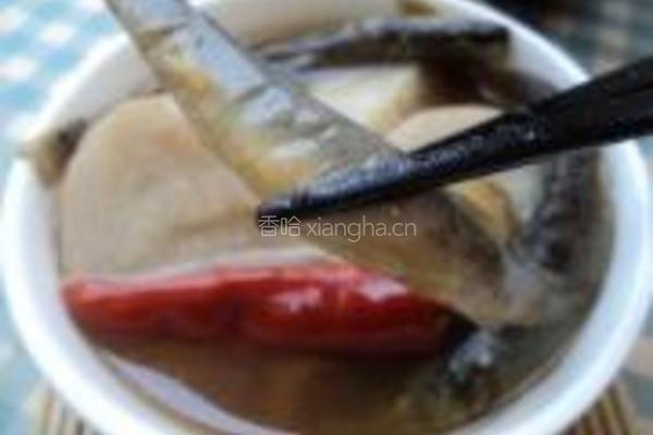 泥鳅芋子煲的做法图解5