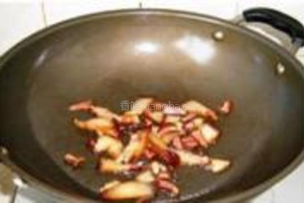 腊肉炒西兰花的做法图解5