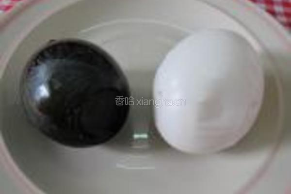 蒸四色咸皮蛋的做法图解4