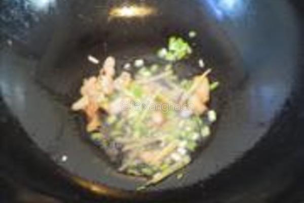 猪肉烧芋头的做法图解4