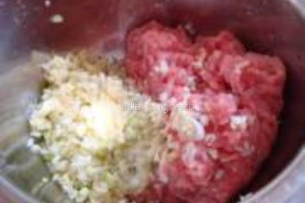 猪肉香菜馄饨的做法图解4