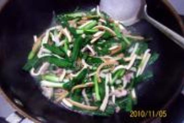 肉丝香干炒大蒜的做法图解10