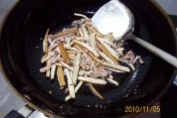 肉丝香干炒大蒜的做法图解6
