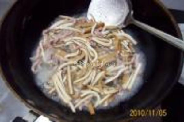 肉丝香干炒大蒜的做法图解7