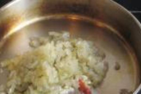 白卤瓜炒洋扁豆的做法图解5
