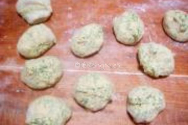 胡萝卜苗粗粮饼的做法图解7