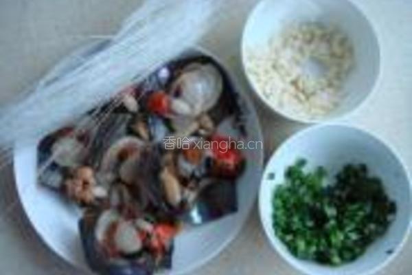 蒜茸粉丝蒸带子的做法图解1