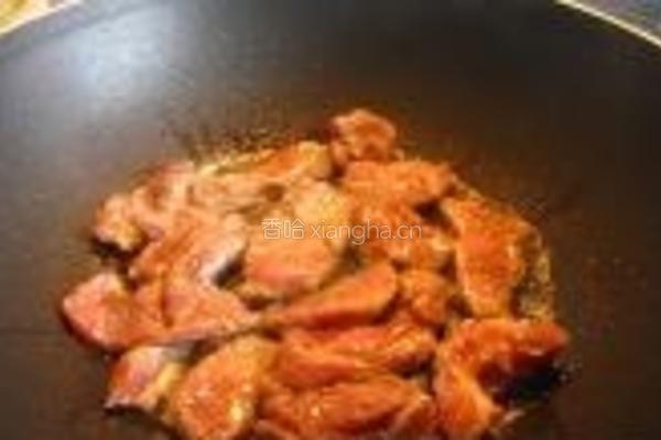 紫苏猪颈肉炒南瓜的做法图解1