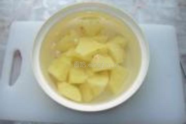 榛蘑炖鸡腿的做法图解5