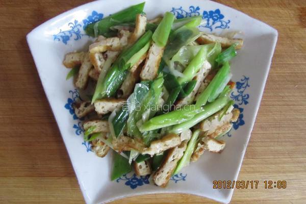 青蒜抄豆腐丝