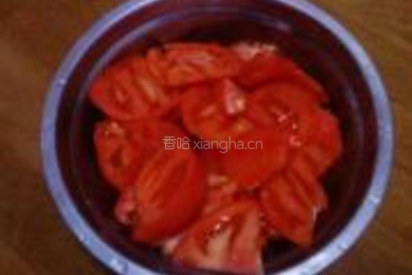 蛋香番茄西兰花的做法图解1