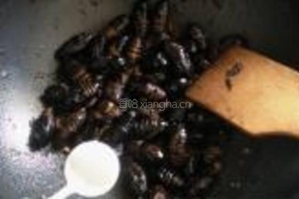 爆炒茧蛹的做法图解8