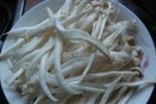 麻辣手撕茶树菇的做法图解1