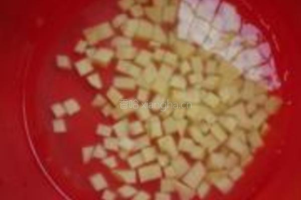 苏子叶泡菜烧土豆的做法图解1