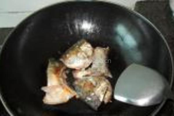 鲢鱼头炖豆腐的做法图解3