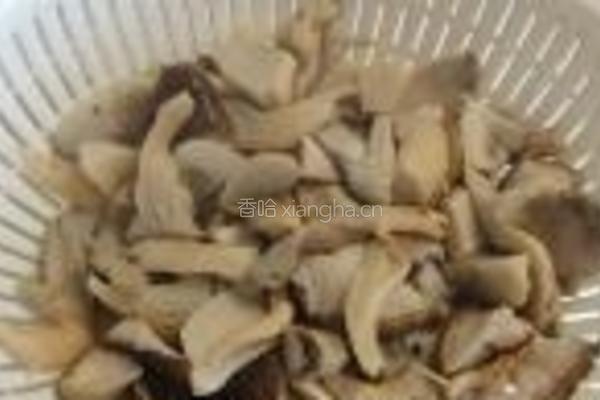 什菇山药煲的做法图解4