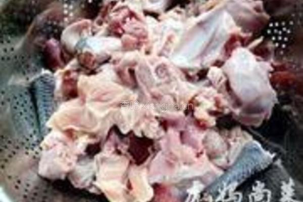 毛豆辣子鸡的做法图解1