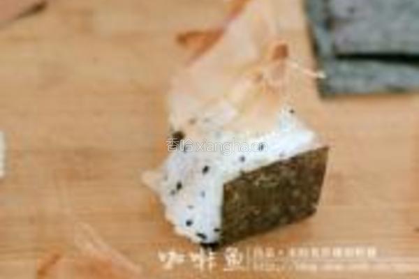 木鱼花寿司的做法图解5