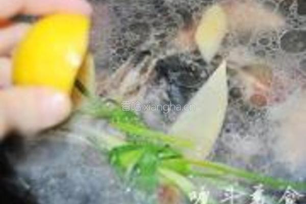 挪威三文鱼头汤的做法图解5