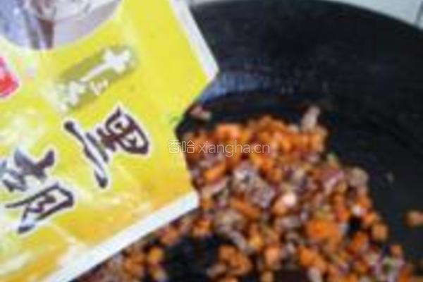 黑胡椒照烧肉丁饭的做法图解3
