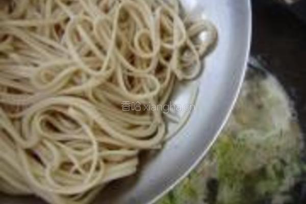 白菜豆干汤面的做法图解6