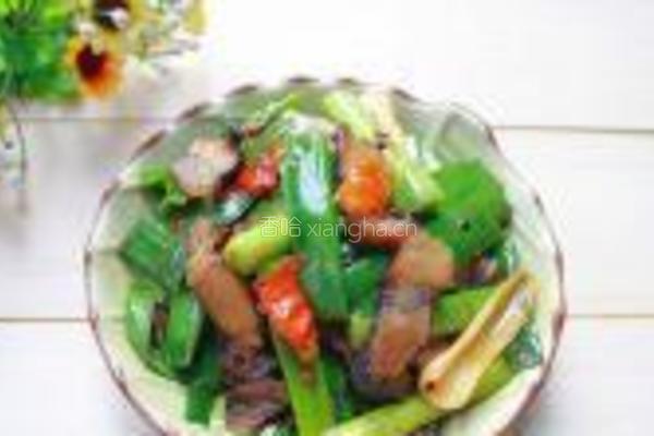 青蒜炒腊肉的做法图解7