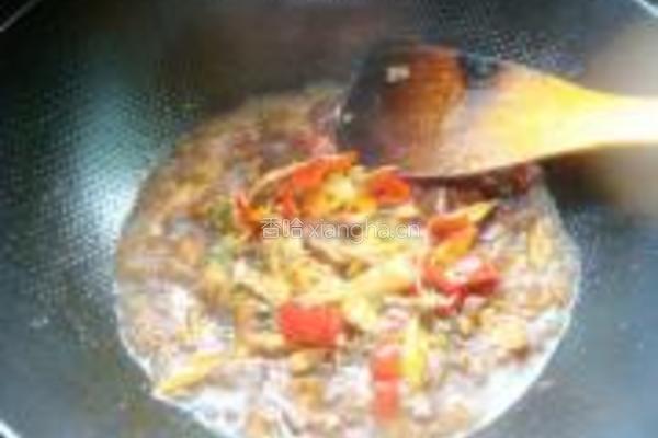 鸡肉茄子煲的做法图解12