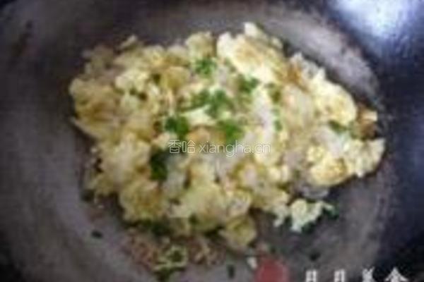 银鱼炒鸡蛋的做法图解7