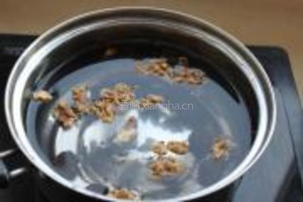 核桃桂圆茶的做法图解3