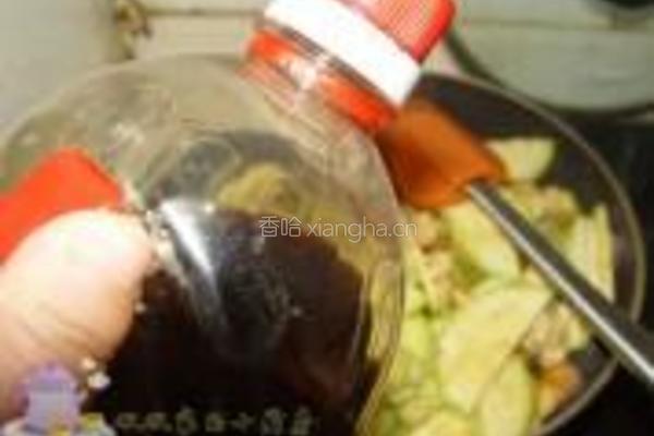 西葫芦鸡脯丁的做法图解5