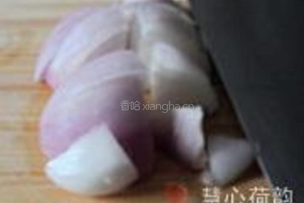 番茄藜麦酸黄瓜牛尾汤的做法图解1