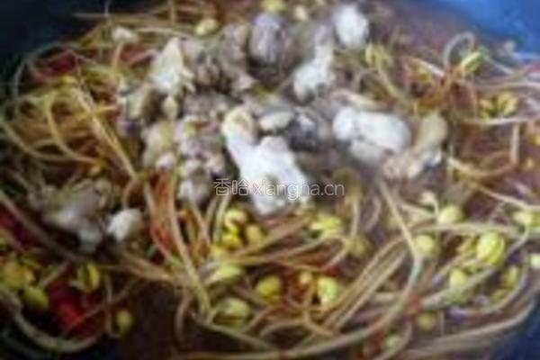 豆芽辣鸡的做法图解8