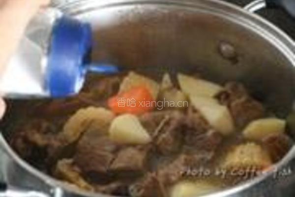 土豆炖牛肉的做法图解8