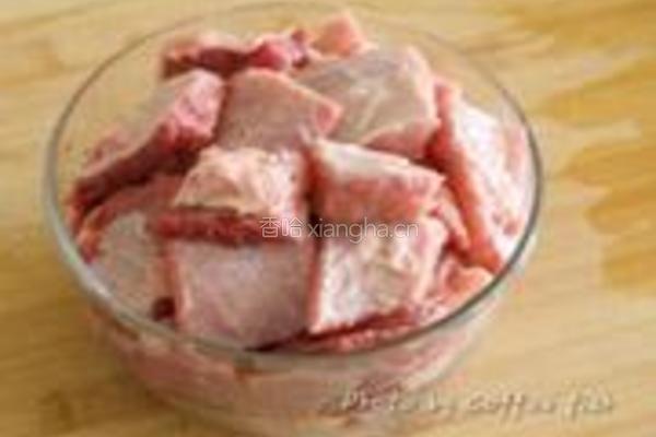 土豆炖牛肉的做法图解1