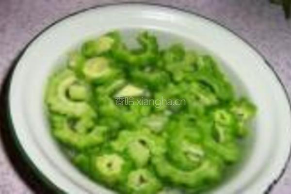 香辣鸡丝拌苦瓜的做法图解7