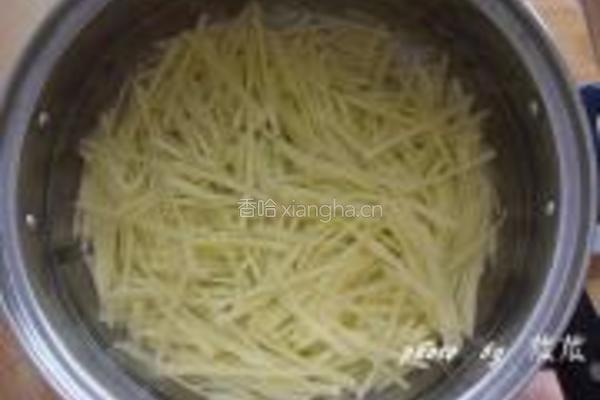 青椒土豆丝的做法图解2