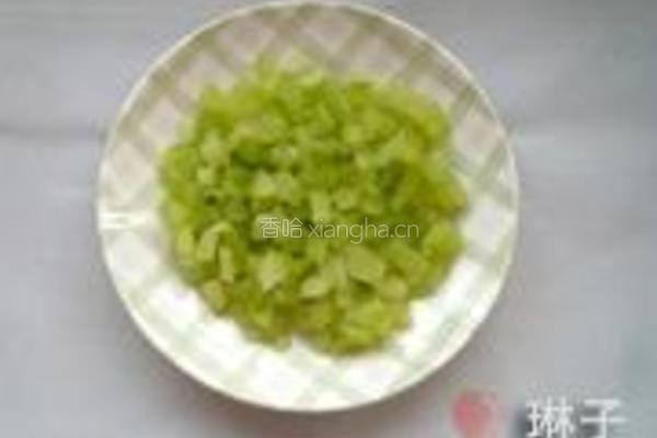 香菇西芹小米粥的做法图解1