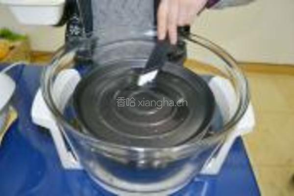 辣椒香干藕丁的做法图解2