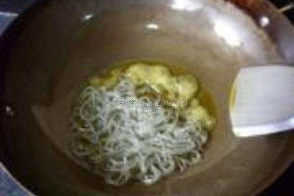 韭菜豆芽炒粉丝的做法图解6